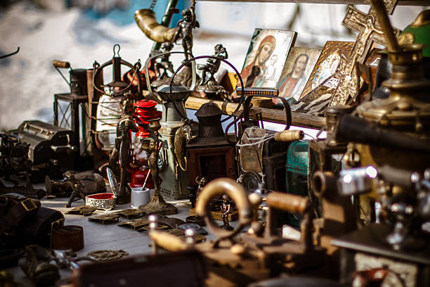 istock Old fashioned  antique decorative items on the Kiev's flea marke 183906250