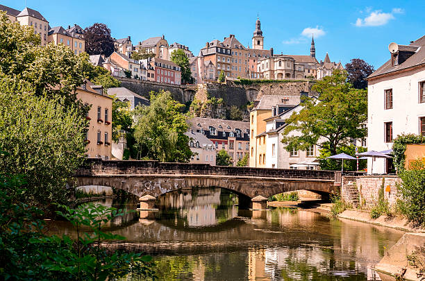 Luxembourg City, Grund, bridge over Alzette river Luxembourg City, historic destrict Grund, bridge over Alzette river benelux stock pictures, royalty-free photos & images