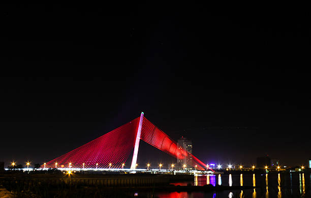 istock Beautiful bridge in Da Nang city 183923579