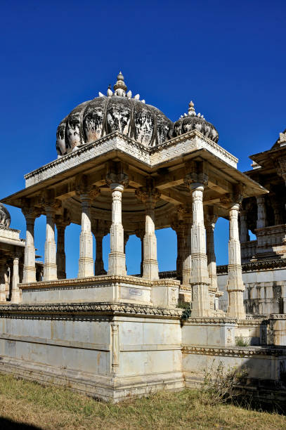 architecturally built cenotaphs royal tomb at ahar in udaipur state rajasthan - ahar cenotaphs imagens e fotografias de stock