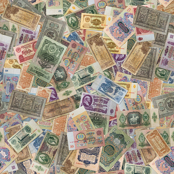 istock Seamless Texture of Old Banknotes. 183934515