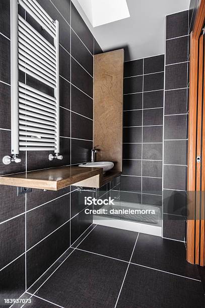 Foto de Banheiro Moderno e mais fotos de stock de Arquiteto - Arquiteto, Arquitetura, Arranjo