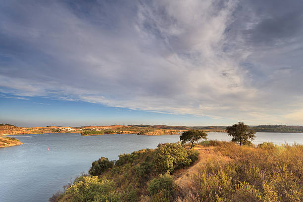 The Lake alqueva extends for dozens of kilometers and is one of the largest artificial lakes in Europe. In the heart of Alentejo, the region of alqueva is a popular destination for those visiting Portugal