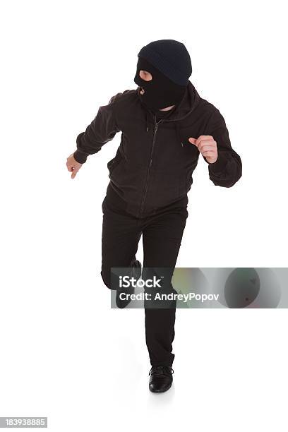 Bandit ブラックのマスクでのランニング - 走るのストックフォトや画像を多数ご用意 - 走る, 泥棒, 家出人