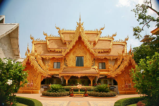 istock Wat Rong Khun Chiang Rai 183938958