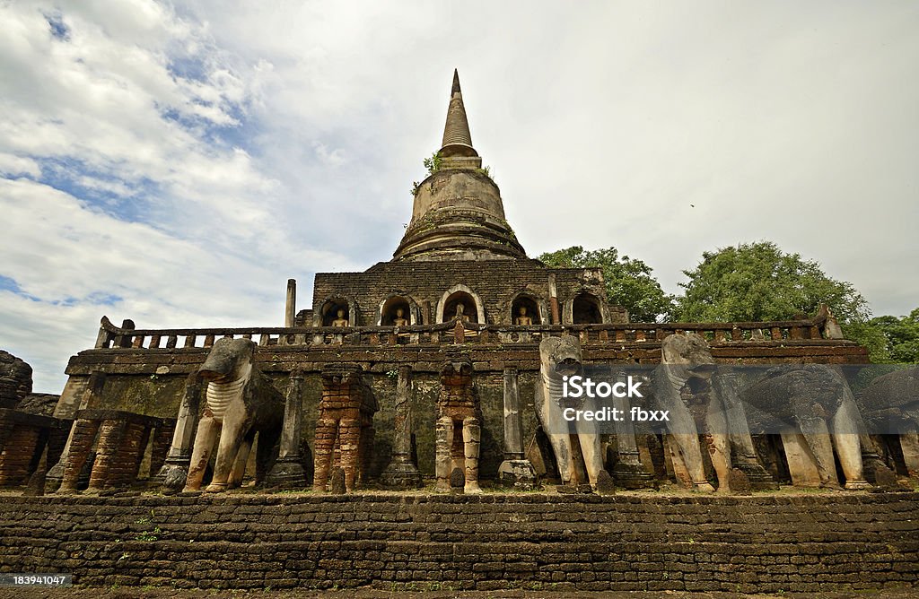 Si Satchanalai Chaliang Historical Park - Photo de Allée de jardin libre de droits