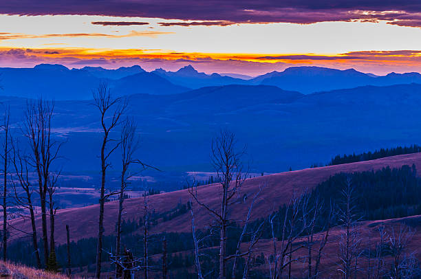 istock Sunrise in the Mountains 183946994