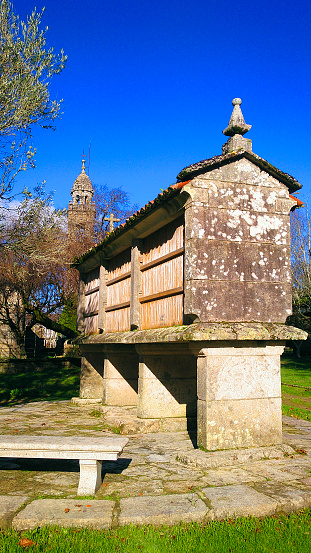 Hórreo de piedra, antiguo hórreo. Cuntis, provincia de Pontevedra, Galicia, España. photo