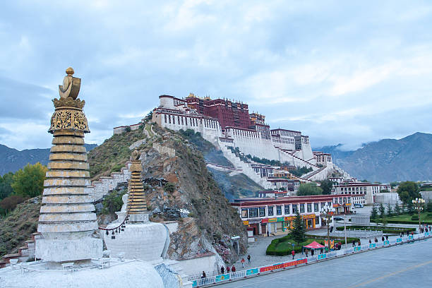 istock The Potala Palace 183957767