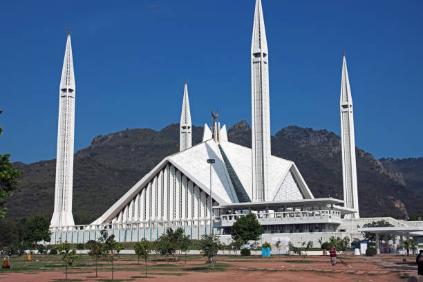 istock Faisal Mosque in Islamabad, Pakistan 1839582090