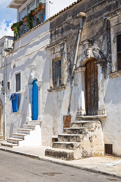 istock Alleyway. Mattinata. Puglia. Italy. 183991505