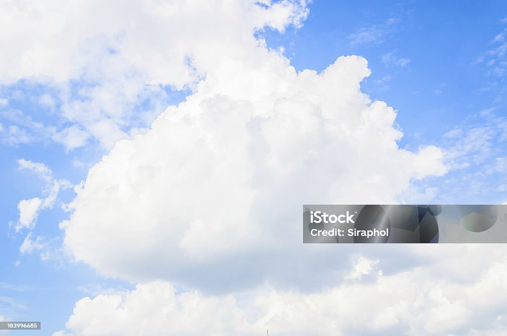 Nuvem Cloud - Foto de stock de Azul royalty-free