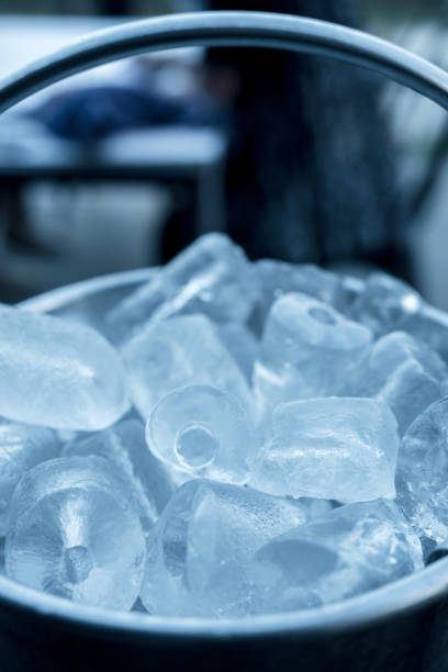istock Ice bucket full with ice cubes 1840029585