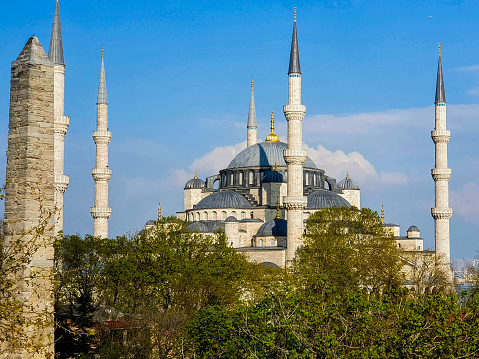 Blue Mosque during sunny day in Istanbul, Turkey