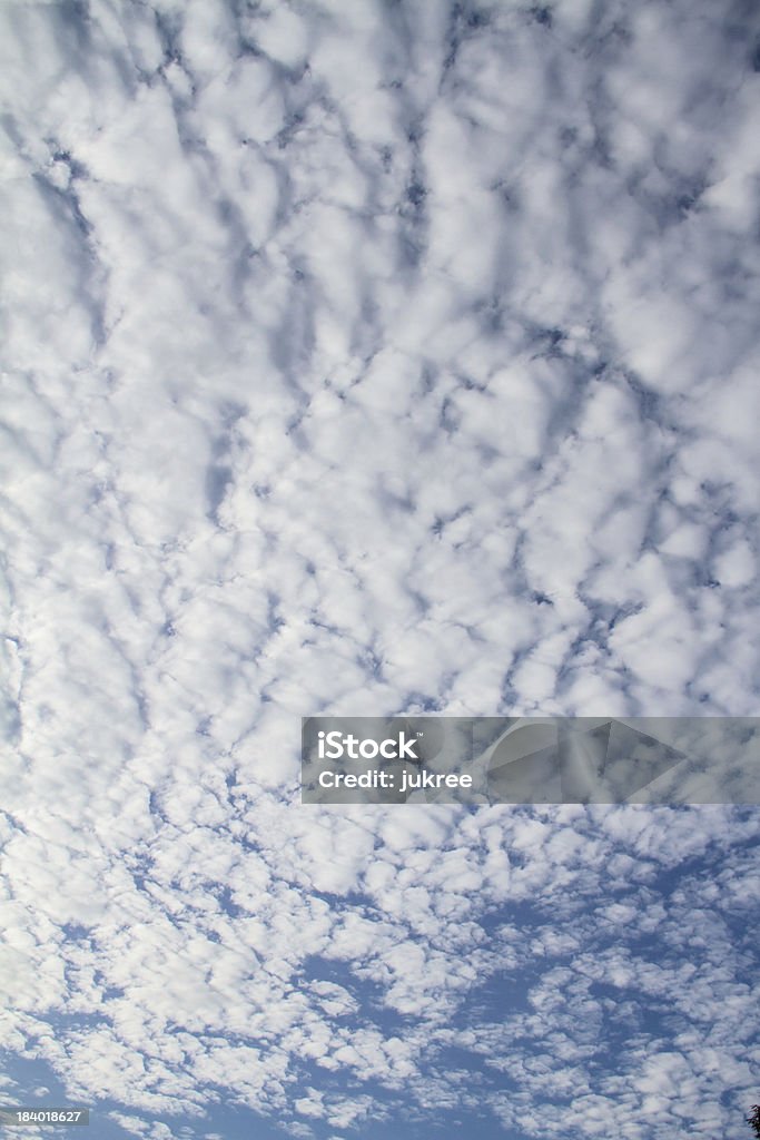 Weiße Wolke mit blauen Himmel - Lizenzfrei Bildhintergrund Stock-Foto
