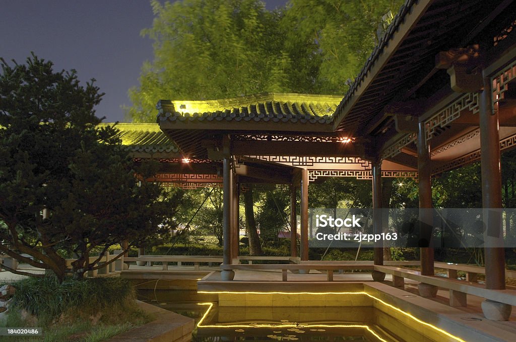 中国の夜の中庭 - B&amp;Bのロイヤリティフリーストックフォト