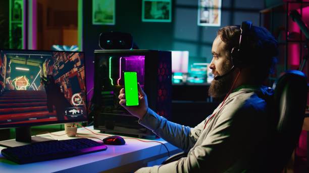 istock Player stuck on difficult mission, looking online for inspiration on mockup phone 1840257523