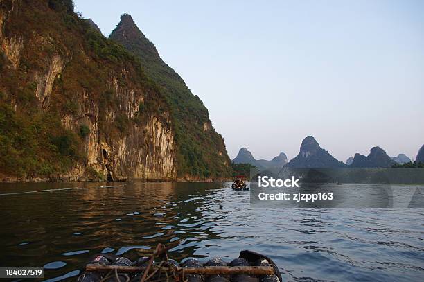 China Guilin Rafting - Fotografias de stock e mais imagens de Ao Ar Livre - Ao Ar Livre, Aventura, Balsa