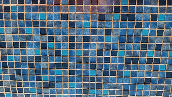 Mosaic color tiles