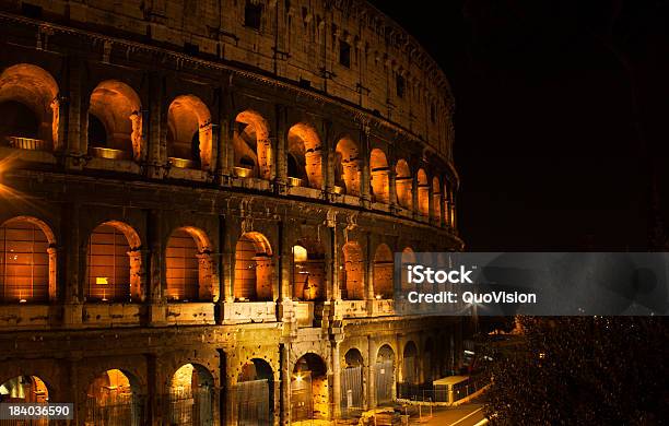 Colosseo 검은색에 대한 스톡 사진 및 기타 이미지 - 검은색, 인도-보행자 통로, 조명 장식