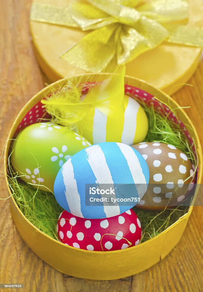 Huevos de colores - Foto de stock de Alegría libre de derechos