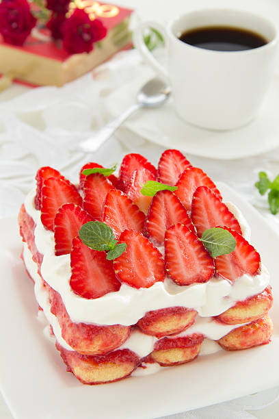 istock Strawberry tiramisu with mascarpone. 184058292