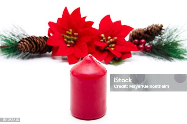 Weihnachtsstern Mit Roten Kerze Stockfoto und mehr Bilder von Advent - Advent, Blume, Blüte