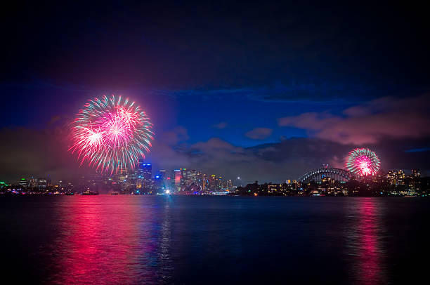 istock Sydney New Years Eve Fireworks 184060841