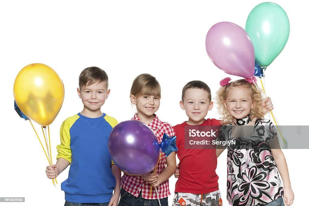 Fröhliche Kinder feiern Geburtstag - Lizenzfrei 6-7 Jahre Stock-Foto