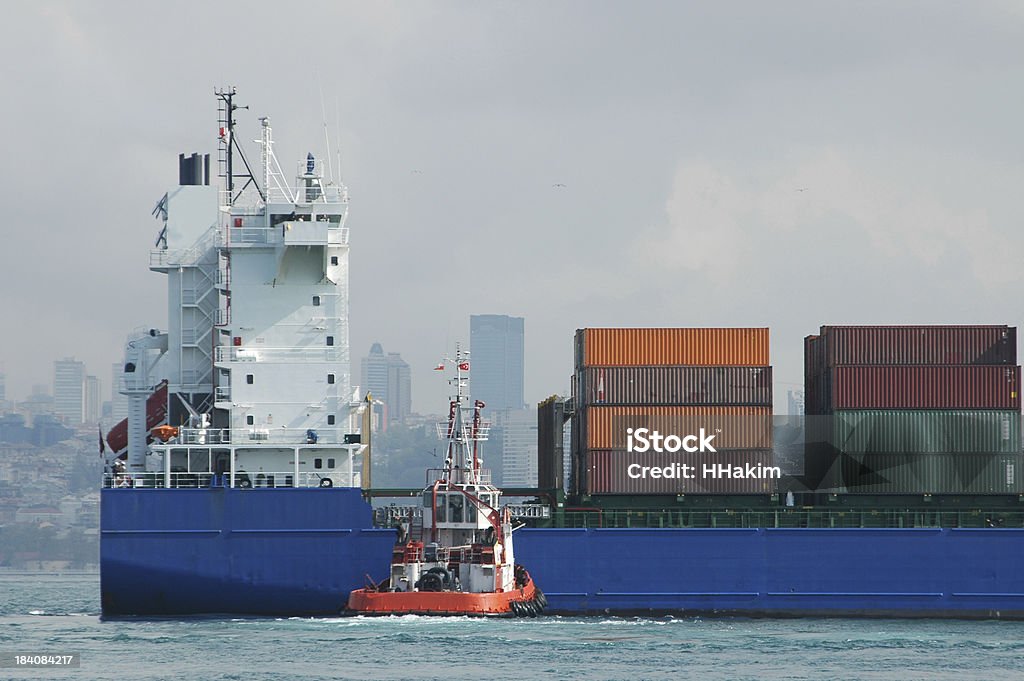 貨物船やタグボート - オイルタンカーのロイヤリティフリーストックフォト