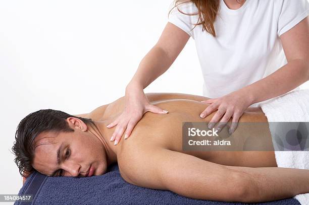 Massage Stockfoto und mehr Bilder von Alternative Behandlungsmethode - Alternative Behandlungsmethode, Entspannung, Erwachsene Person