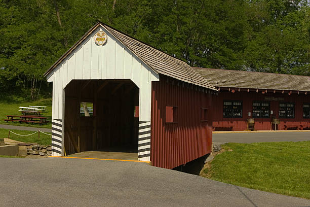 istock Covered bridge in the Amish village 184085161