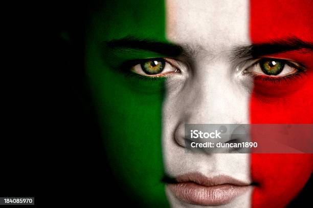 Fãs De Futebol De Itália - Fotografias de stock e mais imagens de Bandeira da Itália - Bandeira da Itália, Adolescente, Adolescência