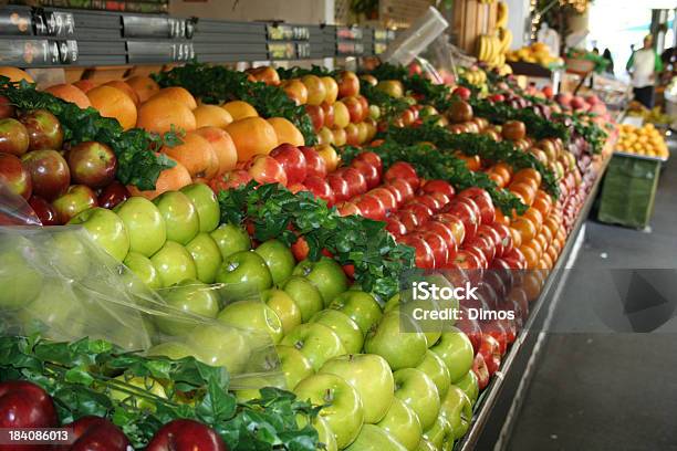 Farmers Market Stockfoto und mehr Bilder von Agrarbetrieb - Agrarbetrieb, Apfel, Bildhintergrund