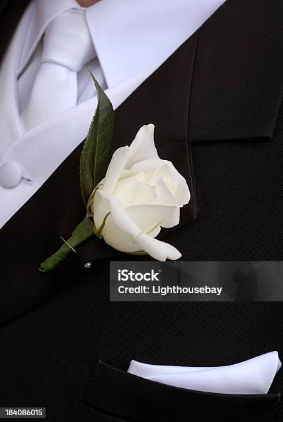 Foto de O Noivo e mais fotos de stock de Branco - Branco, Casamento, Cerimônia de Casamento