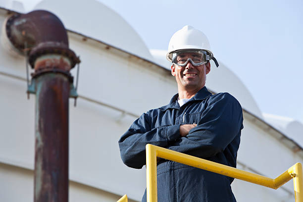 istock Man working at industrial plant 184087574