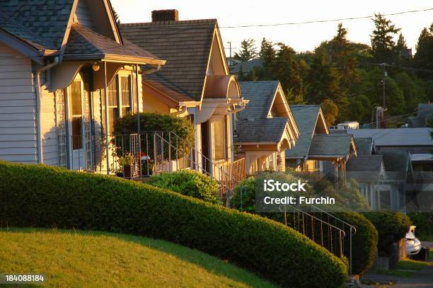 Row Houses Im Sonnenaufgang Stockfoto und mehr Bilder von Wohnhaus - Wohnhaus, Seattle, Gemeinschaft