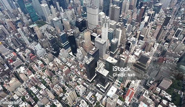 Vista Aérea De Arranhacéus Em Uma Cidade - Fotografias de stock e mais imagens de Alto - Descrição Física - Alto - Descrição Física, América do Norte, Ao Ar Livre