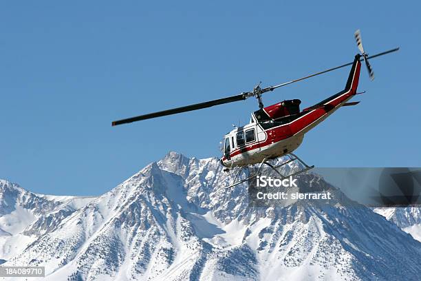 Huey Hubschrauber 07 Stockfoto und mehr Bilder von Schnee - Schnee, Berg, Blau