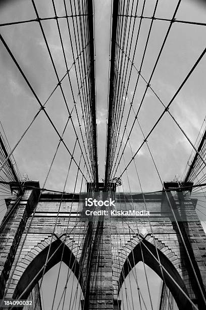 Бруклинский Мост — стоковые фотографии и другие картинки Архитектура - Архитектура, Башня, Без людей