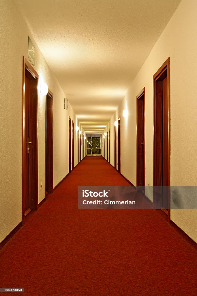 Leere hotel Korridor - Lizenzfrei Abgeschiedenheit Stock-Foto
