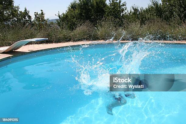 Photo libre de droit de Le Splash banque d'images et plus d'images libres de droit de Éclabousser - Éclabousser, Piscine, Pulvériser