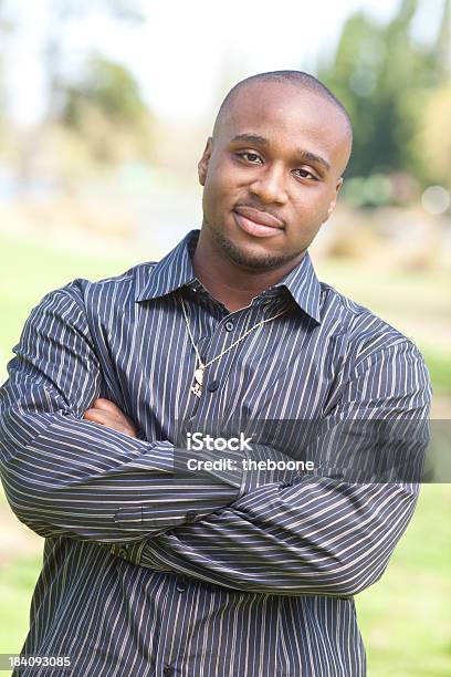 Молодой Афроамериканский Мужчина — стоковые фотографии и другие картинки 20-29 лет - 20-29 лет, 25-29 лет, 30-34 года