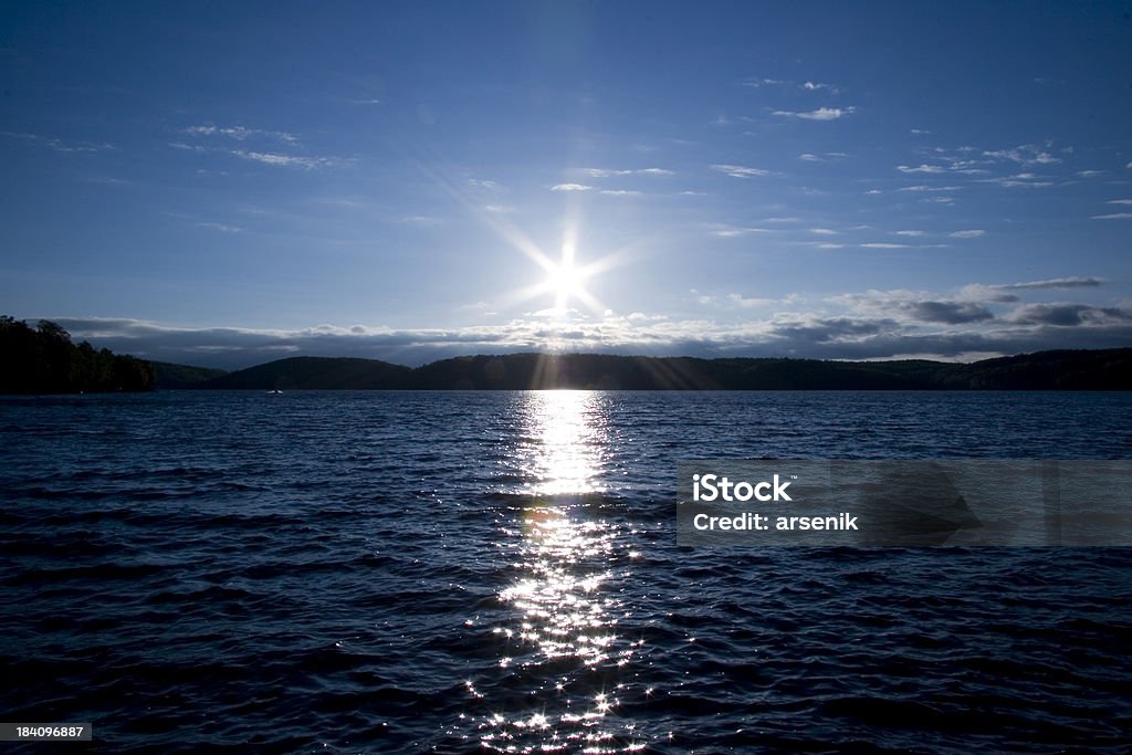 Pôr do sol do Lago. - Foto de stock de Azul royalty-free