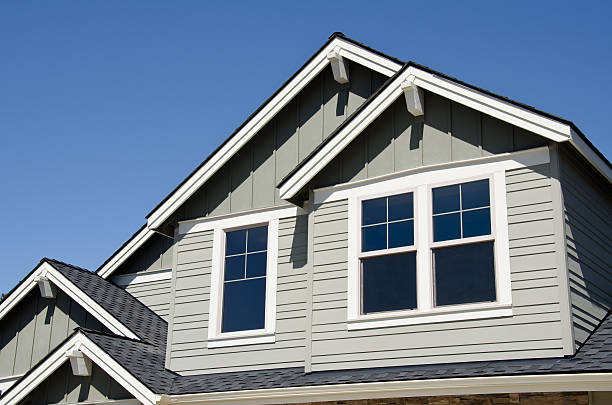 istock Daytime exterior of home 184096969