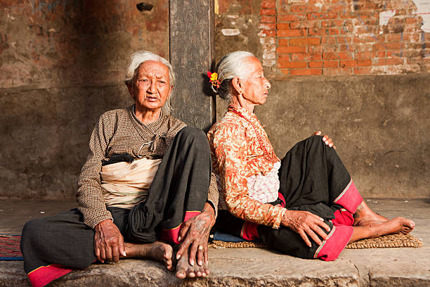 istock Two Nepali women in Bhaktapur 184099226