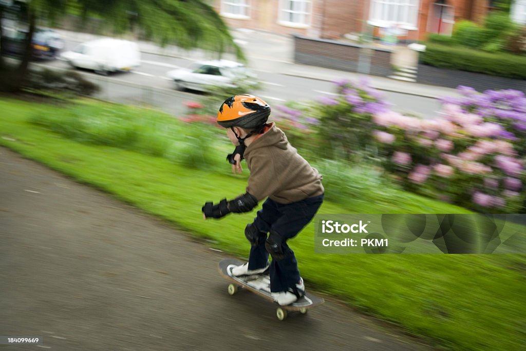 スケートボード - 子供のロイヤリティフリーストックフォト