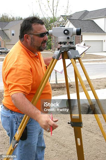 Surveyor Stockfoto und mehr Bilder von Arbeiten - Arbeiten, Arbeiter, Arbeitsstätten