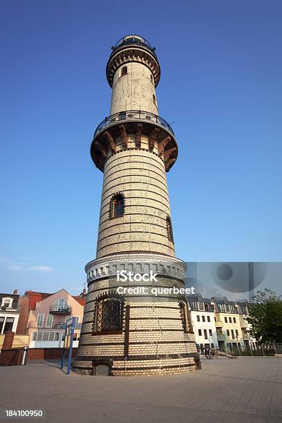 Leuchtturm In Warnemünde Deutschland Stockfoto und mehr Bilder von Leuchtturm - Leuchtturm, Warnemünde, Architektur