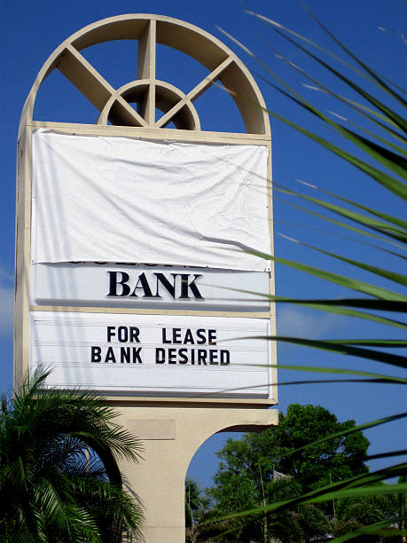 istock Florida Bank Failures - Recession Concept Photo 184101946